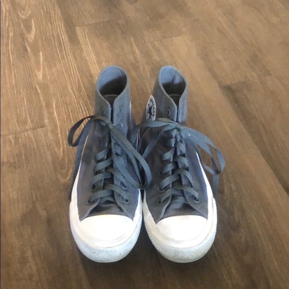 Dark grey converse high tops